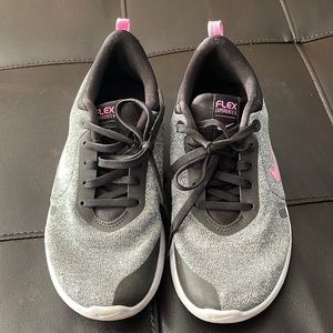 Womens Nike Tennis Shoes